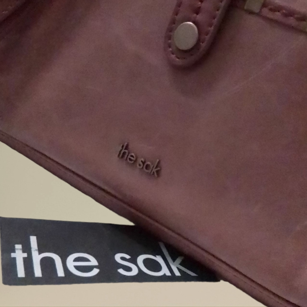 The sak crossbody camel wallet